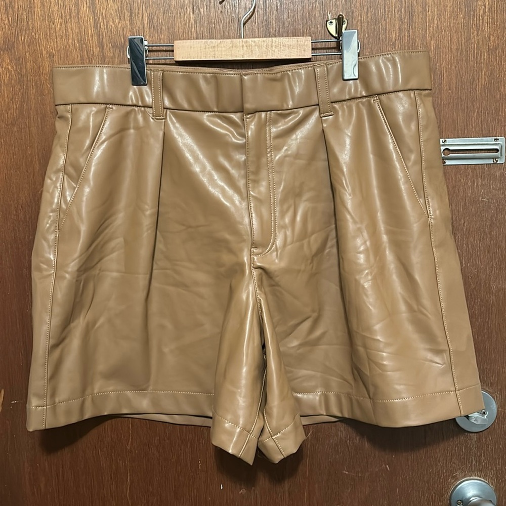 NWOT Abercrombie & Fitch High Waisted Vegan Leather Trouser Shorts